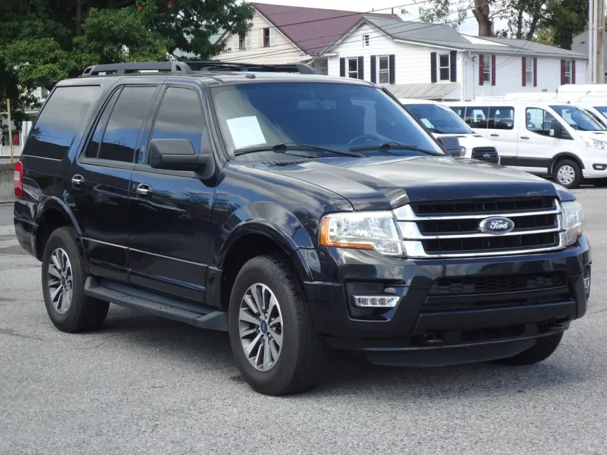 2015 Ford Expedition XLT King Ranch photo 1