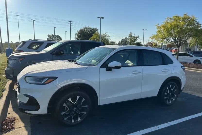 2026 Honda HR-V EX-L photo 1