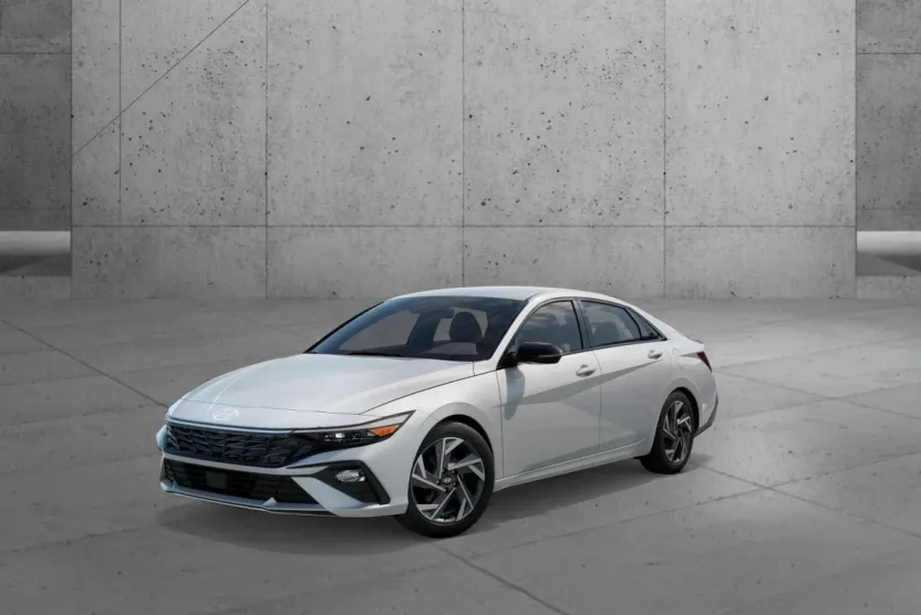 2025 Hyundai Elantra SEL Sport photo 1