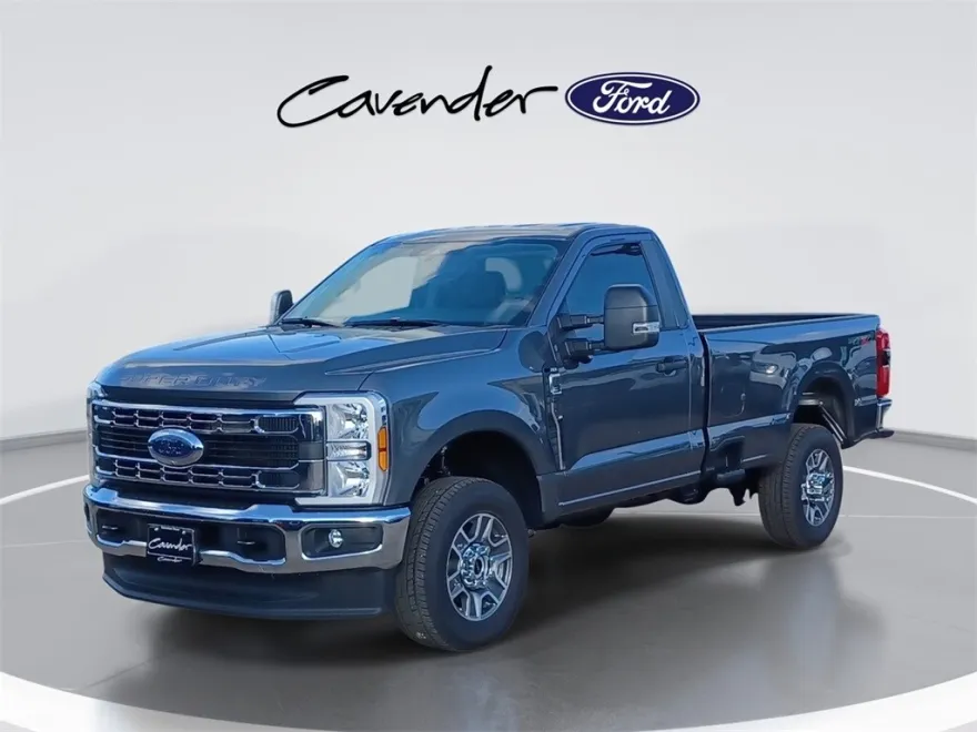 2025 Ford F-350 XLT photo 1