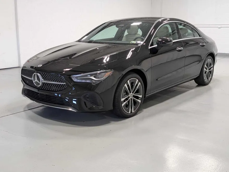 2025 Mercedes Benz CLA 250 4MATIC photo 1