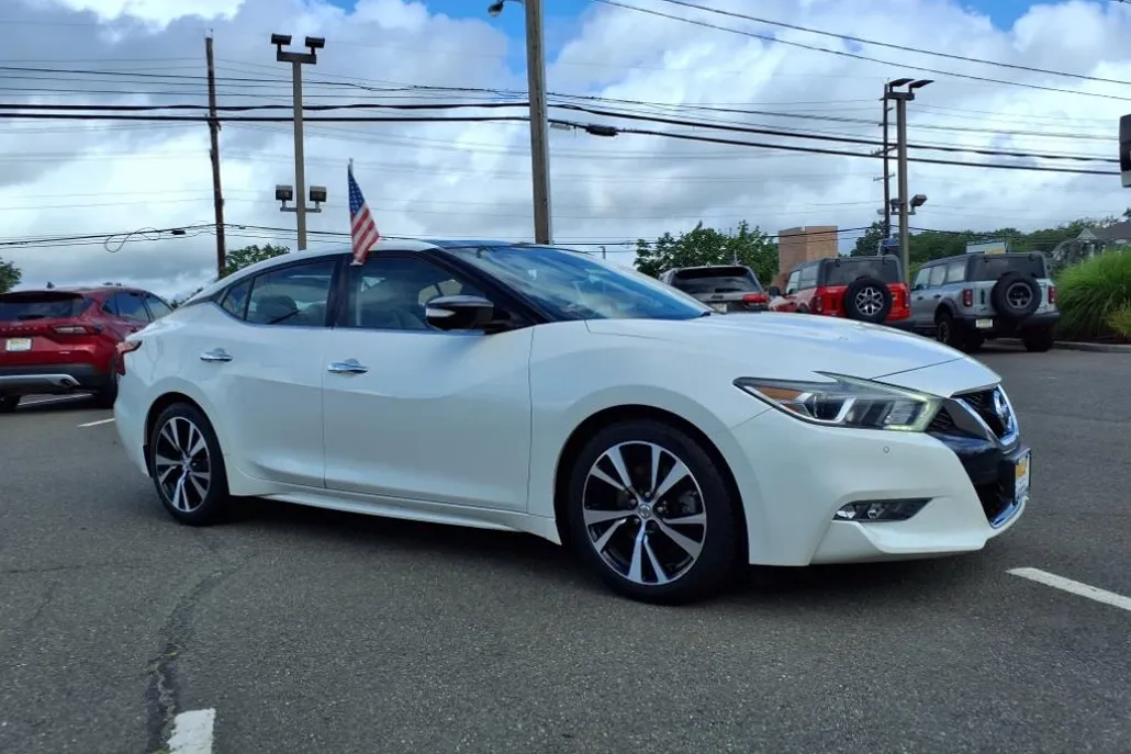 2018 Nissan Maxima Platinum photo 1