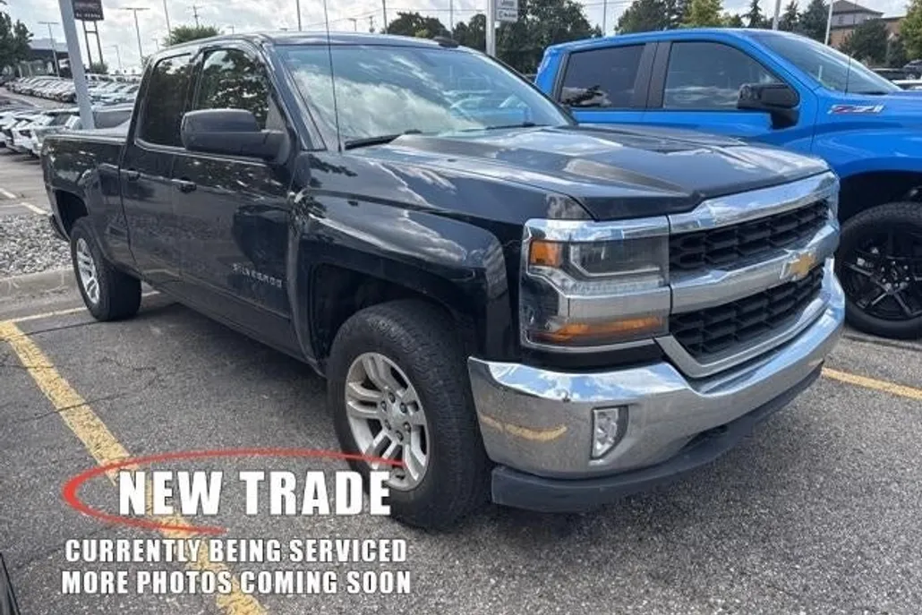 2018 Chevrolet Silverado 1500 LT1 photo 1