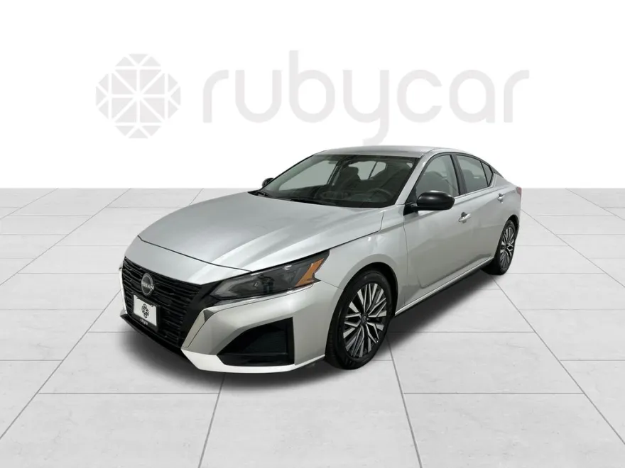 2024 Nissan Altima 2.5 SV photo 1