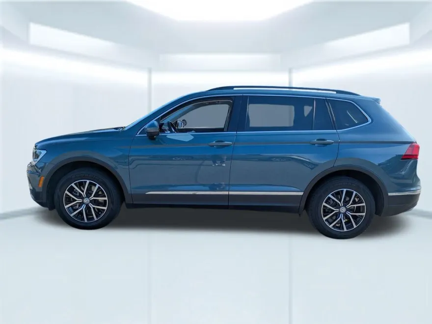 2021 Volkswagen Tiguan SE photo 1