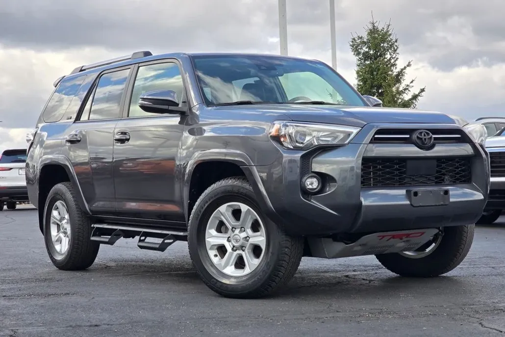2022 Toyota 4Runner SR5 Premium photo 1