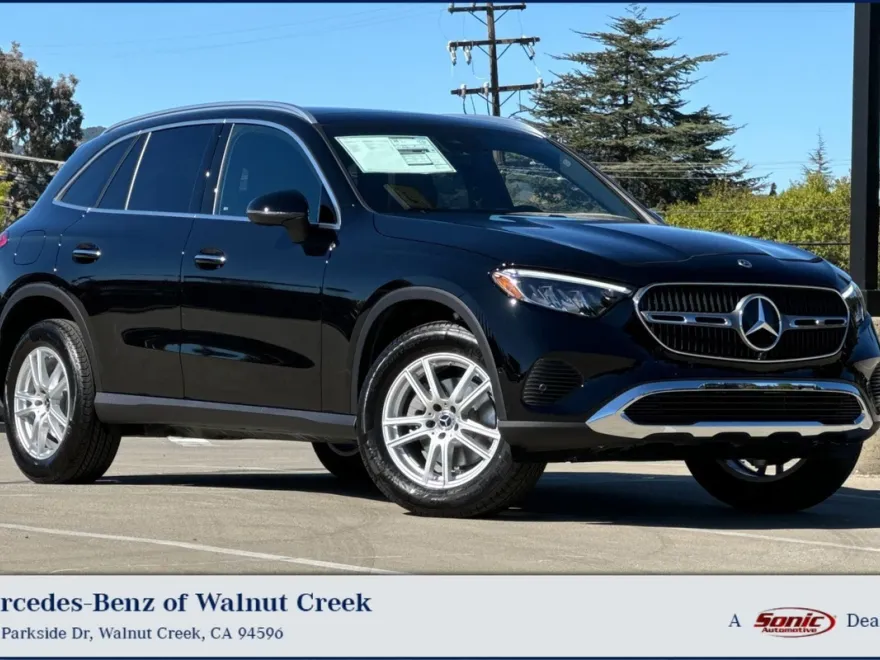 2025 Mercedes Benz GLC 300 photo 1