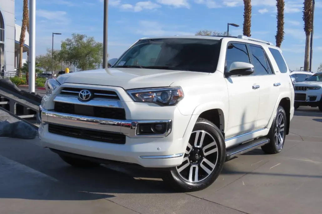 2023 Toyota 4Runner Limited photo 1