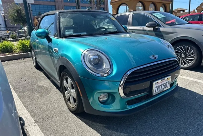 2016 Mini Cooper Base photo 1