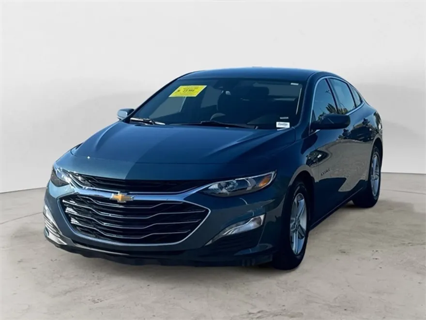 2024 Chevrolet Malibu 1LT photo 1