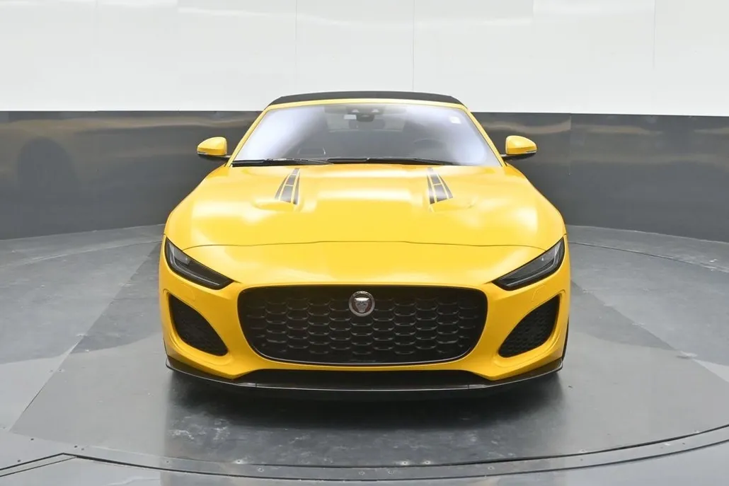 2021 Jaguar F-TYPE P300 photo 1