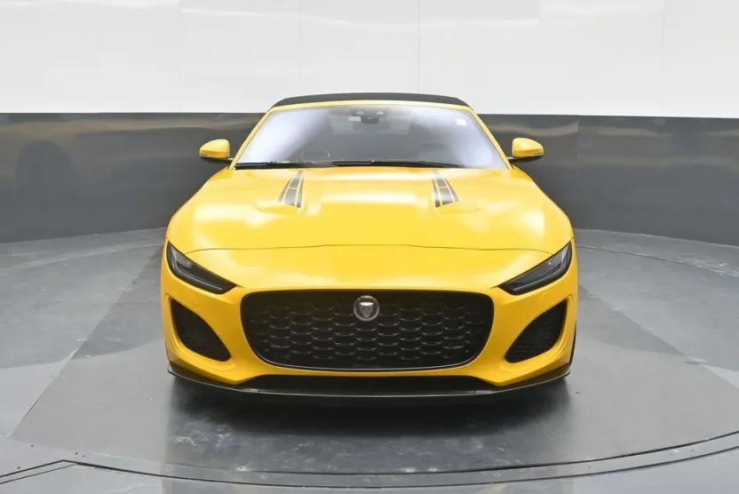 2021 Jaguar F-TYPE P300 photo 1