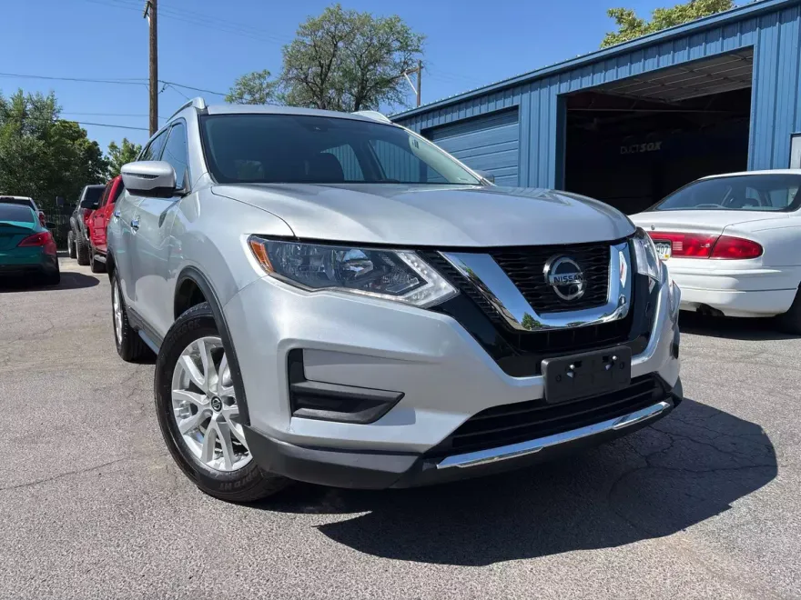 2019 Nissan Rogue S photo 1