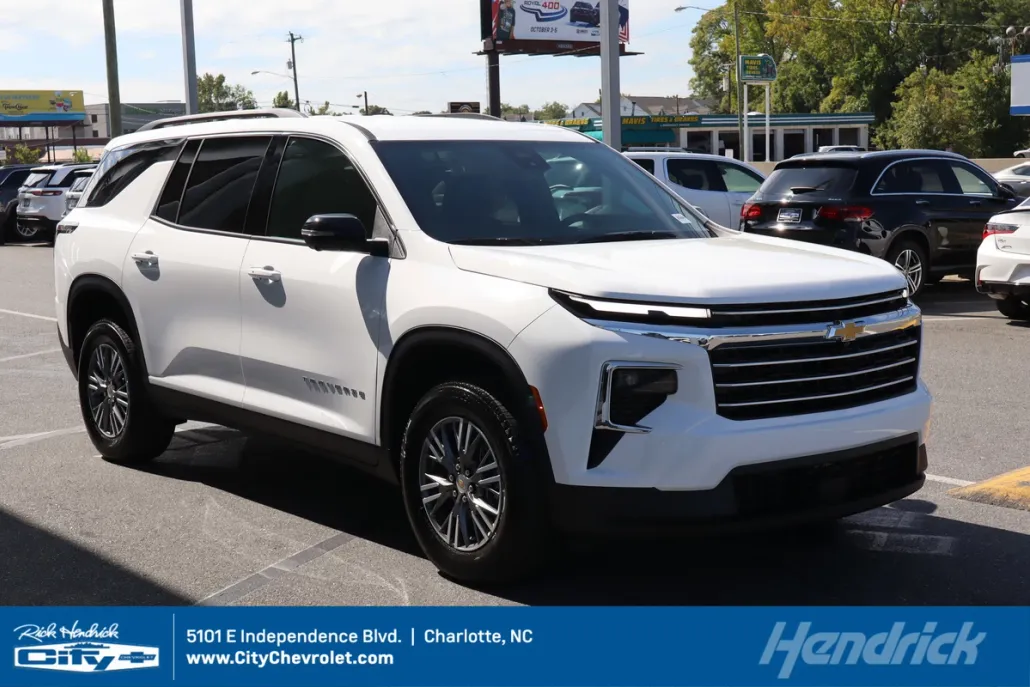 2026 Chevrolet Traverse photo 1