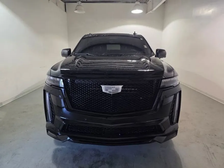 2023 Cadillac Escalade photo 1