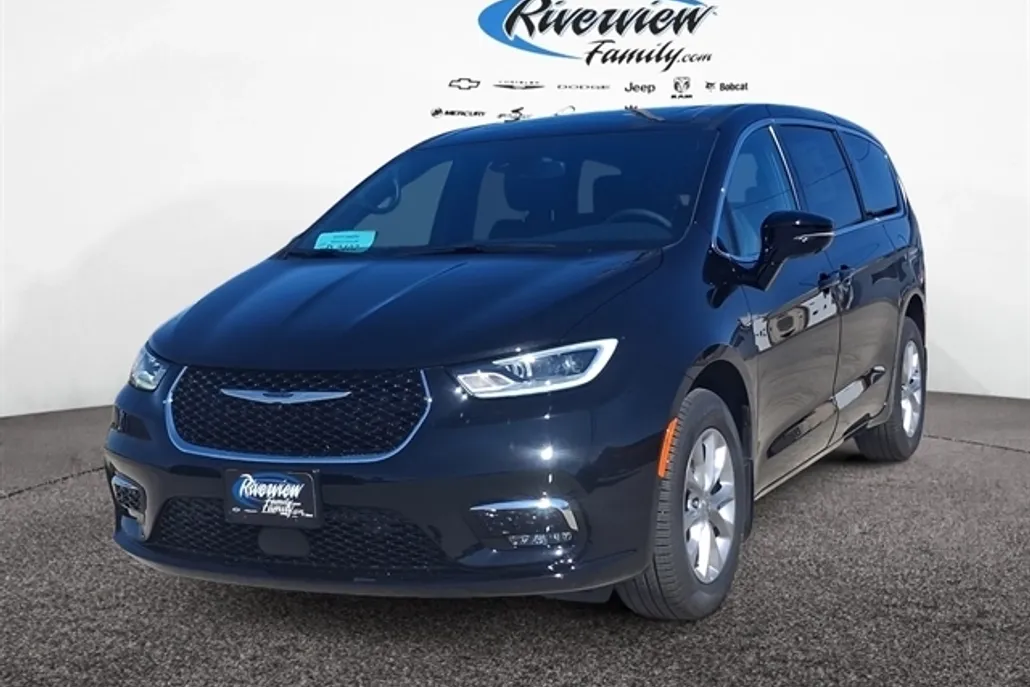 2025 Chrysler Pacifica photo 1