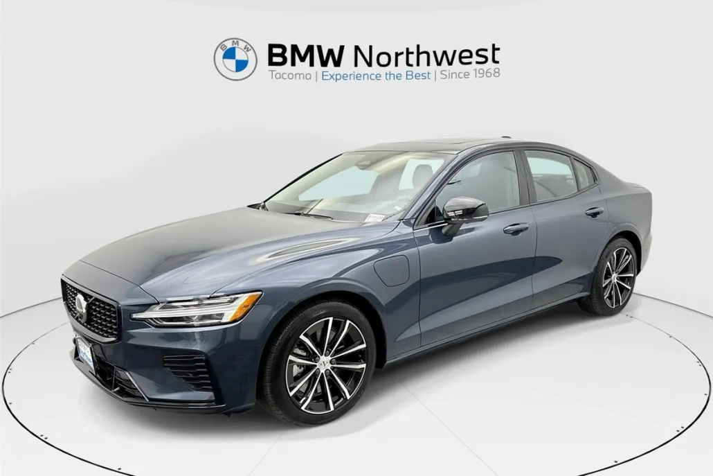 2023 Volvo S60 Recharge Plus photo 1