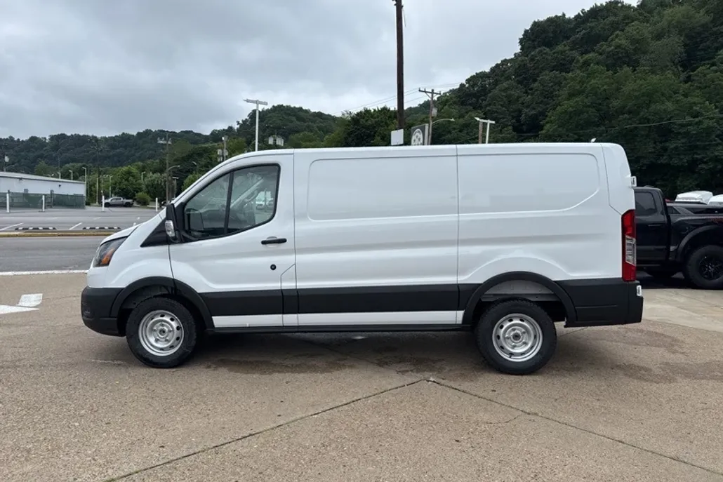 2025 Ford Transit photo 1