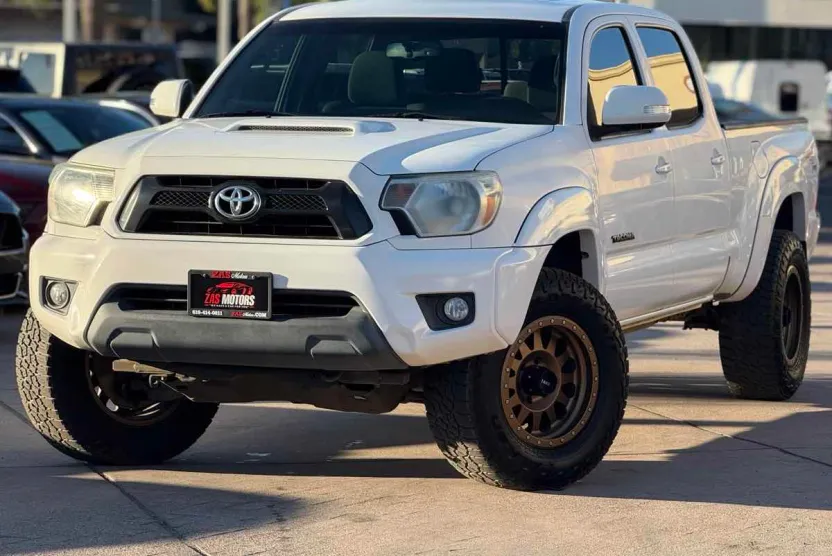 2013 Toyota Tacoma PreRunner photo 1