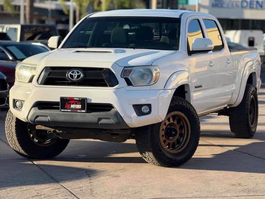 2013 Toyota Tacoma PreRunner photo 1