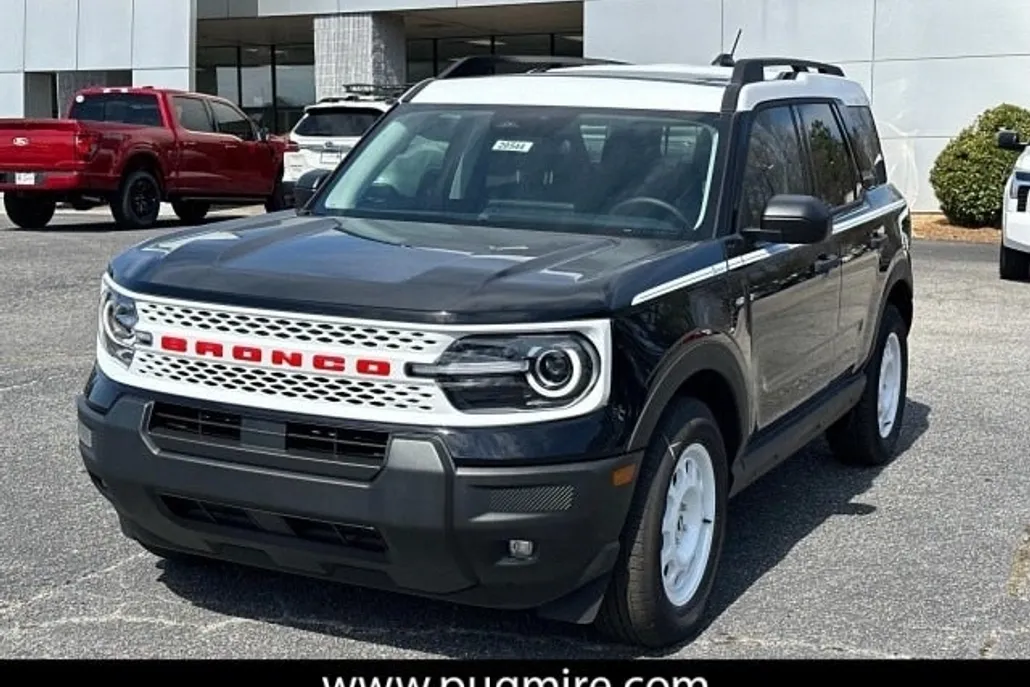 2025 Ford Bronco Sport Heritage photo 1