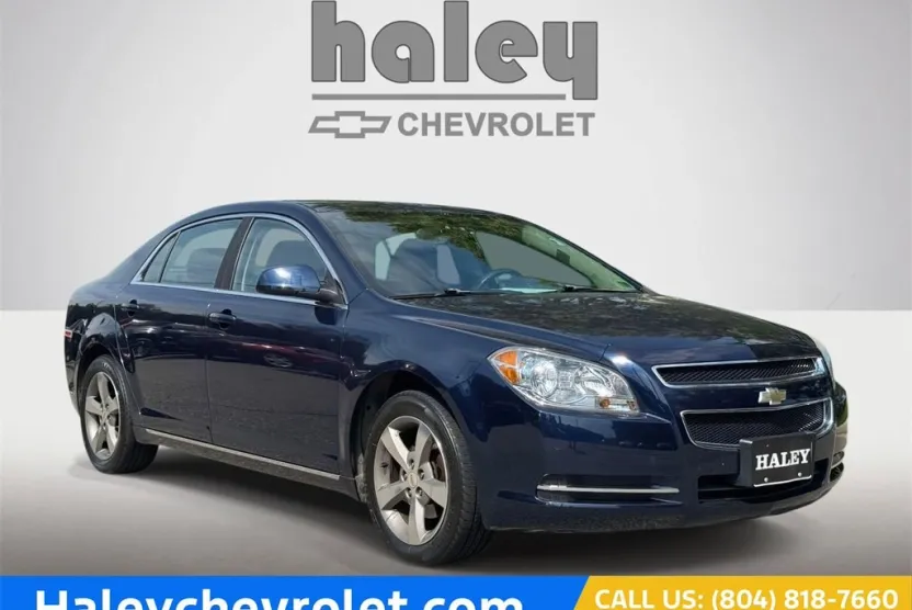 2011 Chevrolet Malibu 1LT photo 1