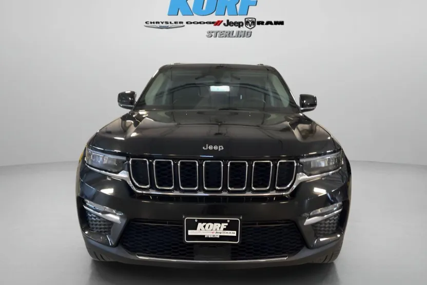 2023 Jeep Grand Cherokee Limited photo 1