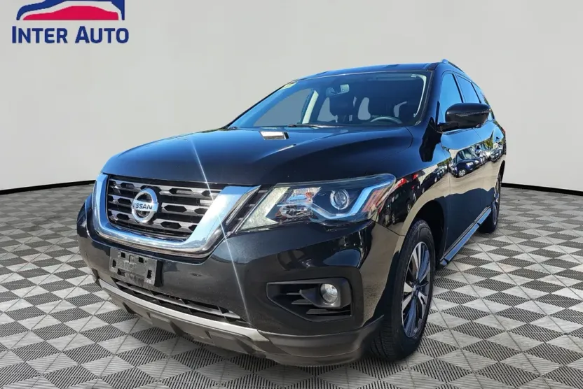 2018 Nissan Pathfinder SL photo 1