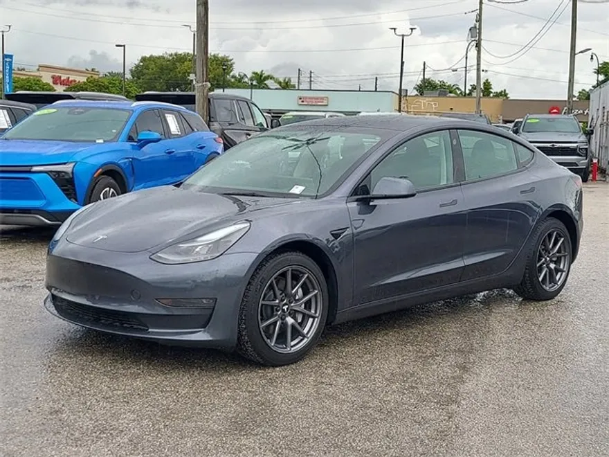 2023 Tesla Model 3 photo 1