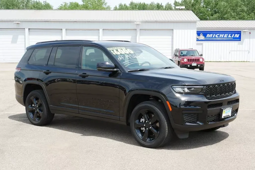 2025 Jeep Grand Cherokee Altitude X photo 1