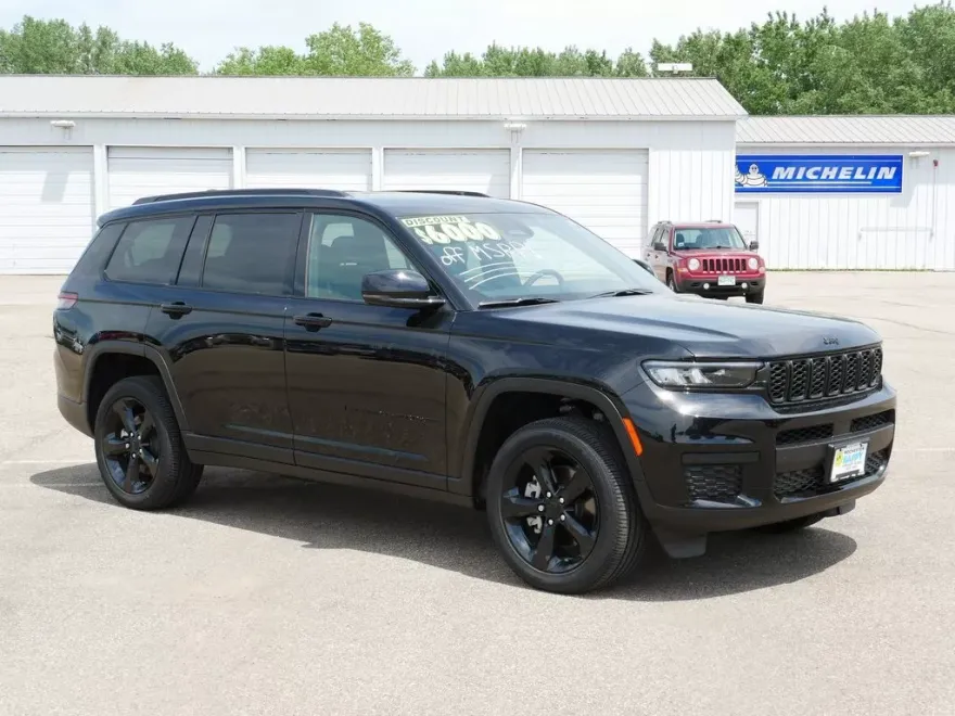 2025 Jeep Grand Cherokee Altitude X photo 1