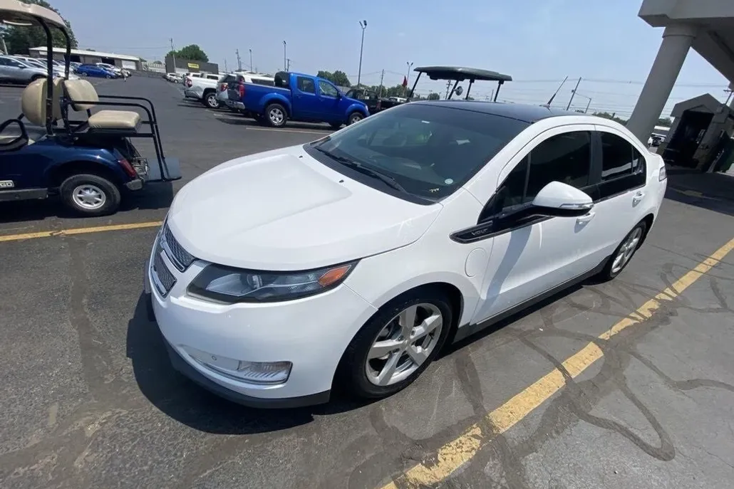 2012 Chevrolet Volt Base photo 1
