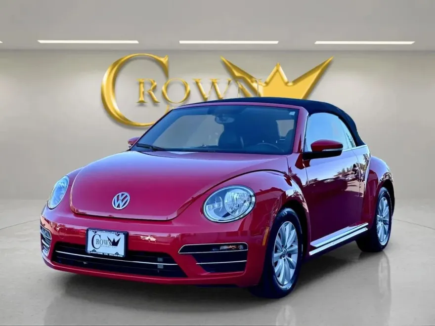 2018 Volkswagen Beetle S Convertible photo 1