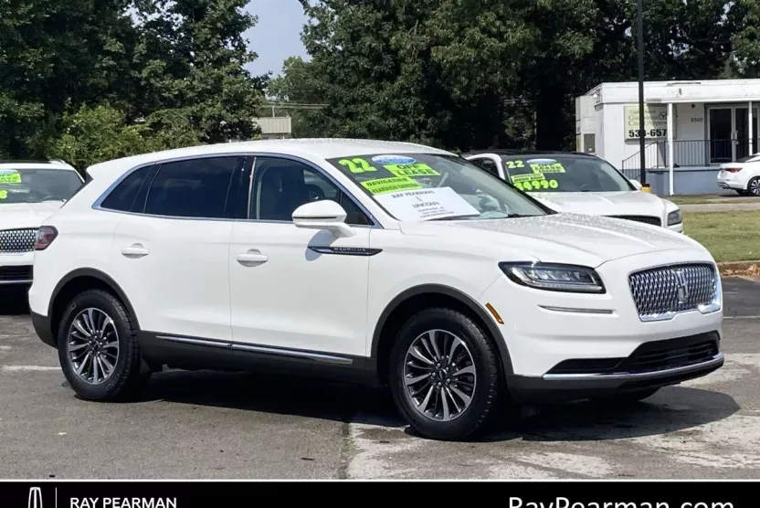2022 Lincoln Nautilus Standard photo 1