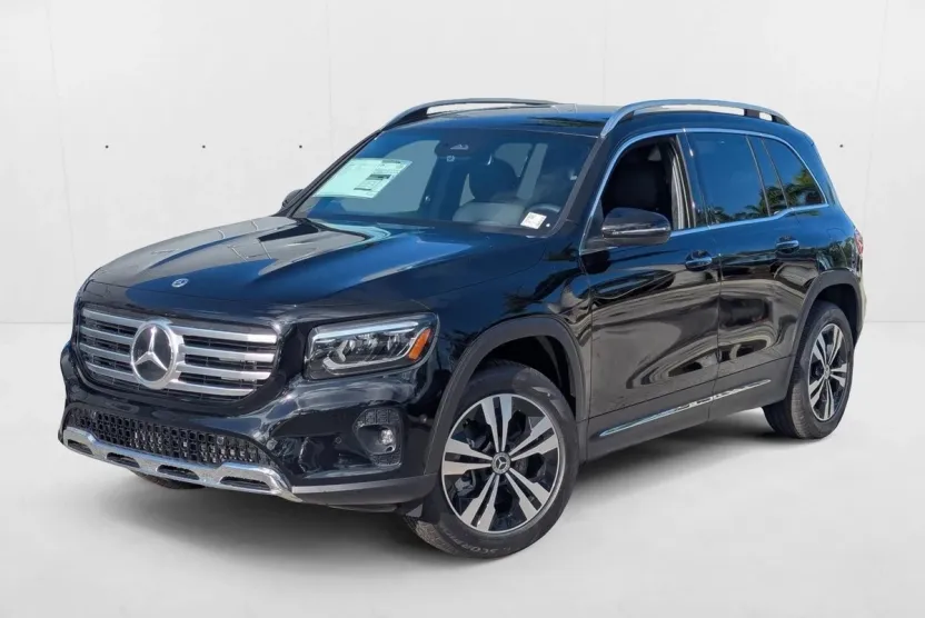 2025 Mercedes Benz GLB 250 photo 1