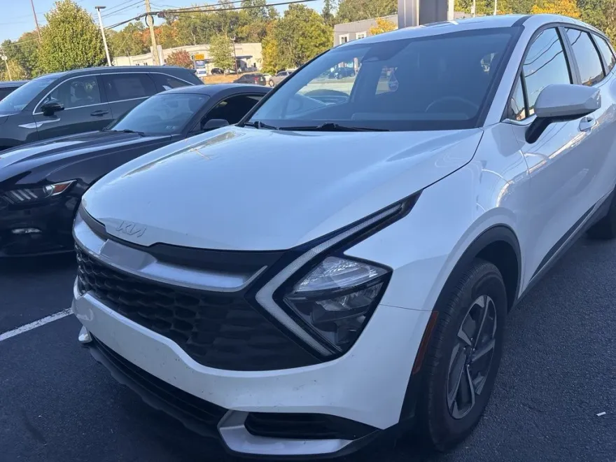 2023 Kia Sportage Hybrid LX photo 1