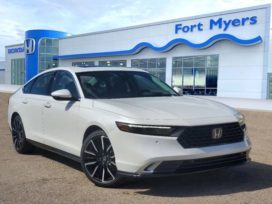 2025 Honda Accord Hybrid Touring photo 1