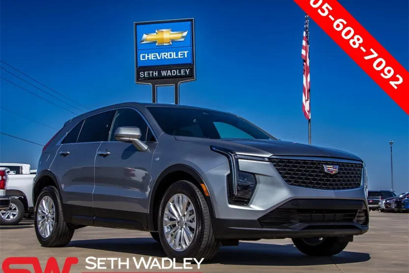 2024 Cadillac XT4 Luxury photo 1