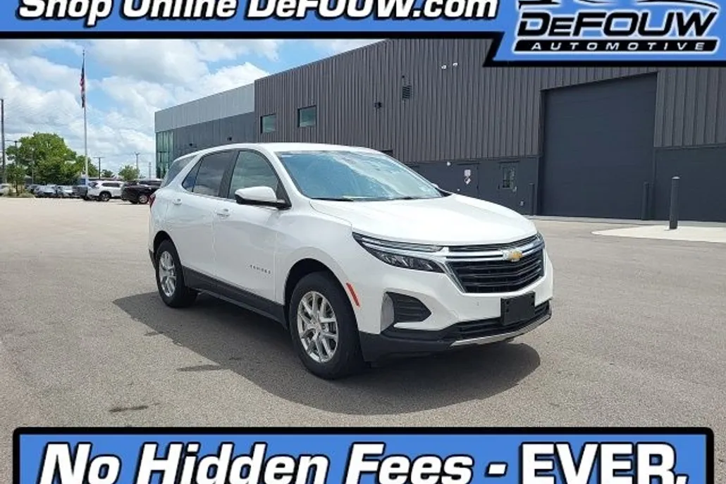2022 Chevrolet Equinox LT photo 1