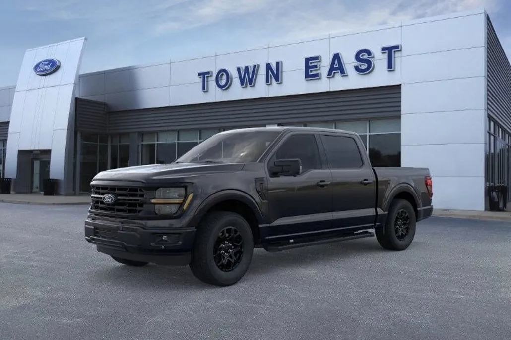 2025 Ford F-150 XLT photo 1