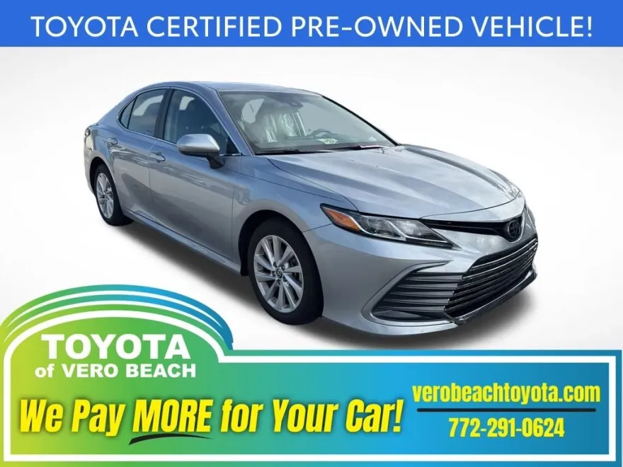 2023 Toyota Camry LE photo 1