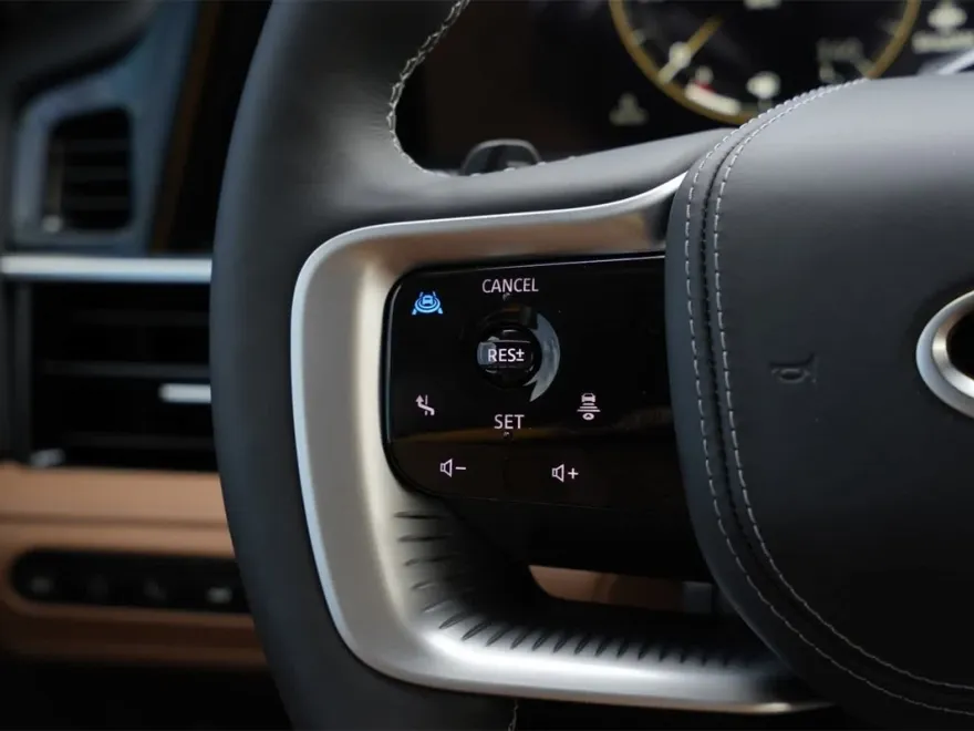 2025 Infiniti QX80 Sensory photo 12