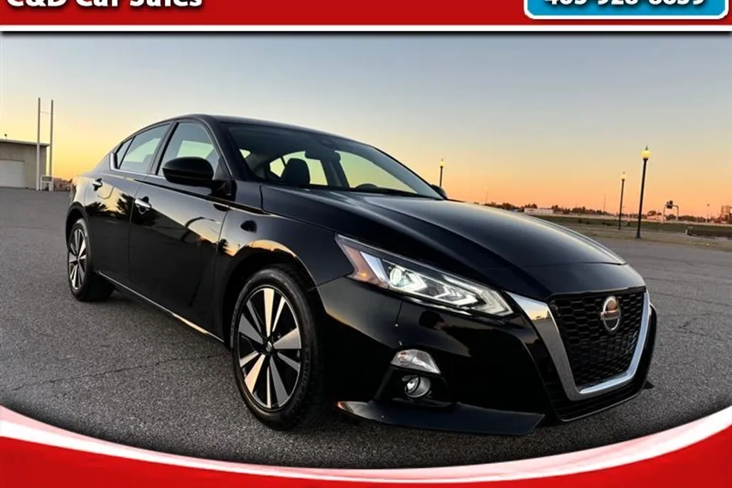 2021 Nissan Altima SV photo 1