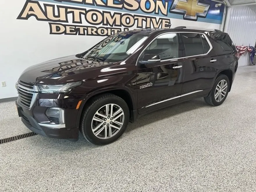 2023 Chevrolet Traverse High Country photo 1
