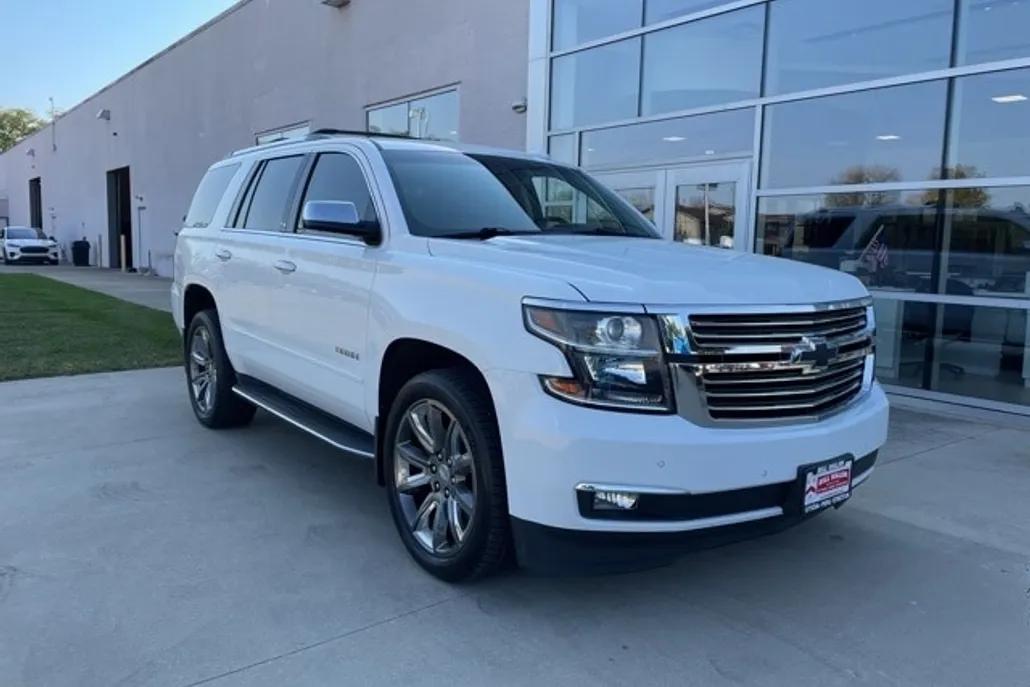 2018 Chevrolet Tahoe Premier photo 1
