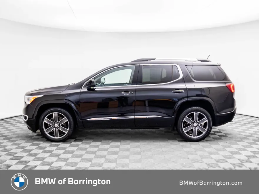 2017 Gmc Acadia Denali photo 1
