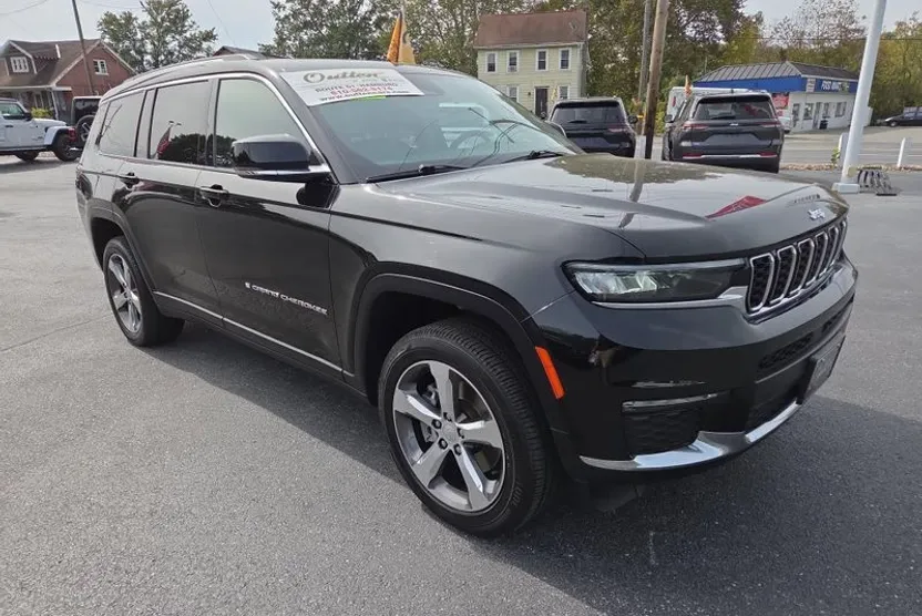 2022 Jeep Grand Cherokee Limited photo 1