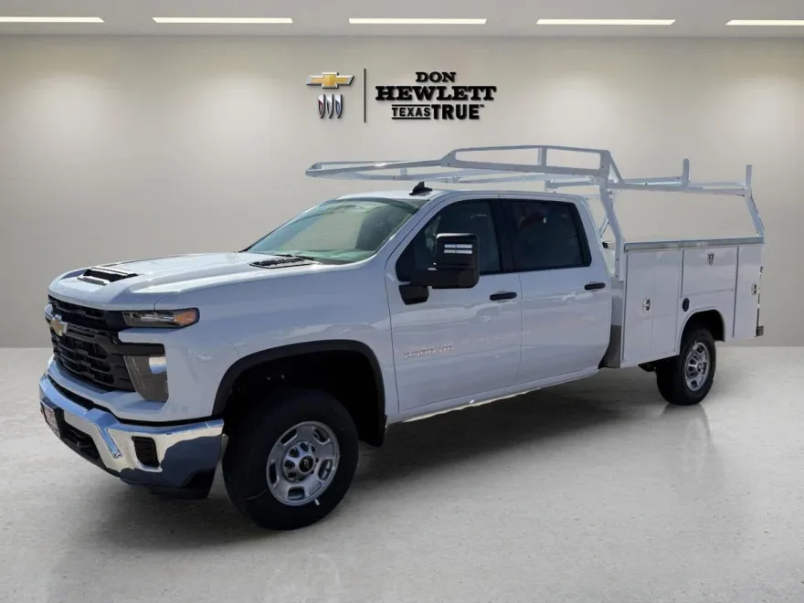 2025 Chevrolet Silverado 2500HD photo 1