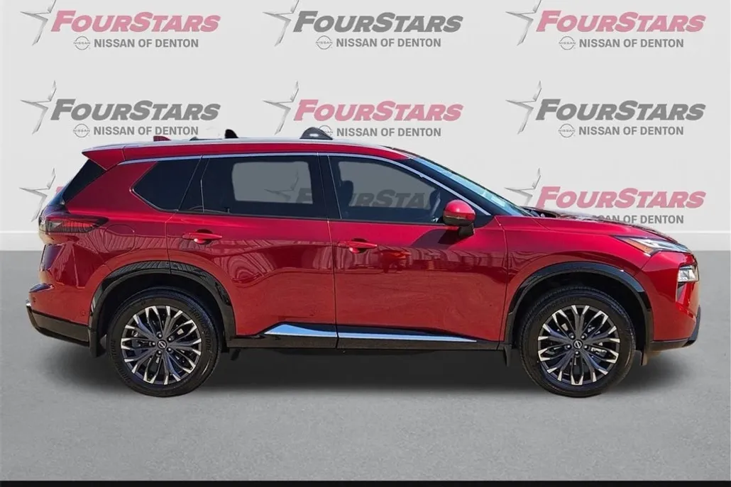 2026 Nissan Rogue Platinum photo 1