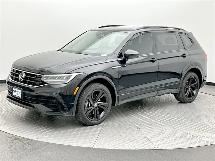 2023 Volkswagen Tiguan SE R-Line Black photo 1